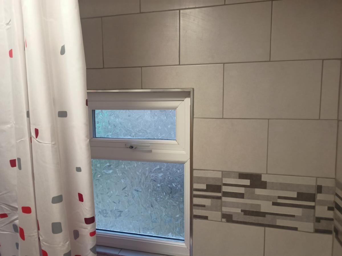 Homey In Perfect For Couples & Travelers Newport (Gwent)